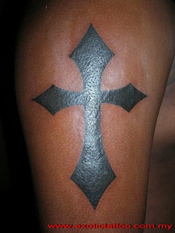 Tatuaje de una cruz