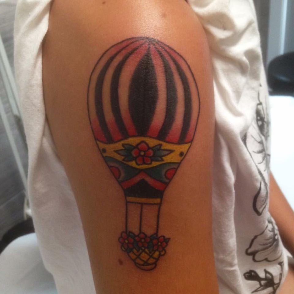 Tatuaje de un globo aerostático