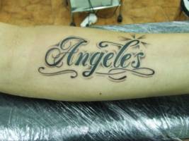 Tatuaje del nombre Angeles
