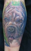 Tatuaje de la cabeza de un perro