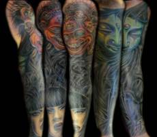 Tatuajes de monstruos en el brazo