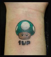 Tatuaje del champiñón de las vida de Mario Bros