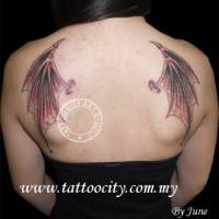 Tatuaje de dos alas de demonio
