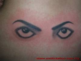 Tatuaje de un par de ojos