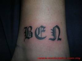 Tatuaje del nombre Ben estilo gótico