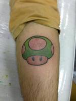 Tatuaje de la seta de Mario en color