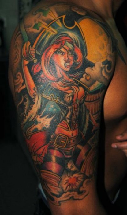 Tatuaje de una chica pirata