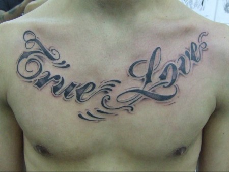 Tatuaje de la frase True Loves