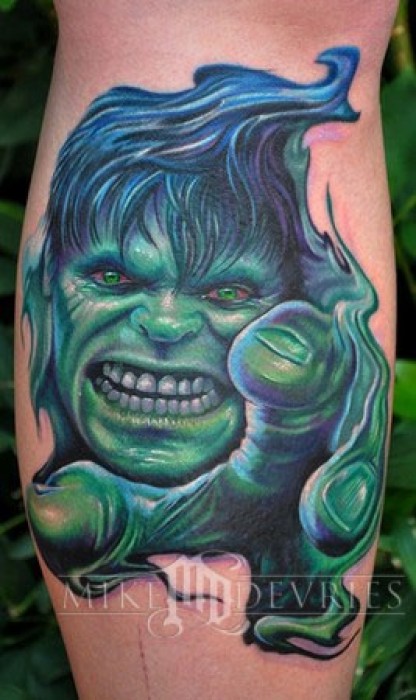 Tatuaje de Hulk furioso
