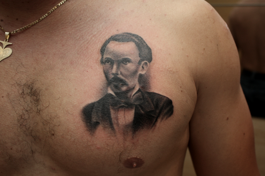 Tatuaje del retrato de José Martí
