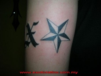 Tatuaje de una estrella de 5 puntas