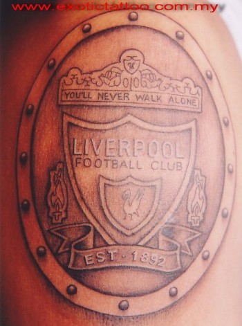 Tatuaje del emblema del liverpool