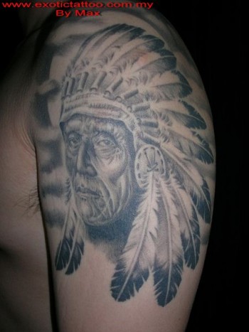 Tatuaje de un anciano indio