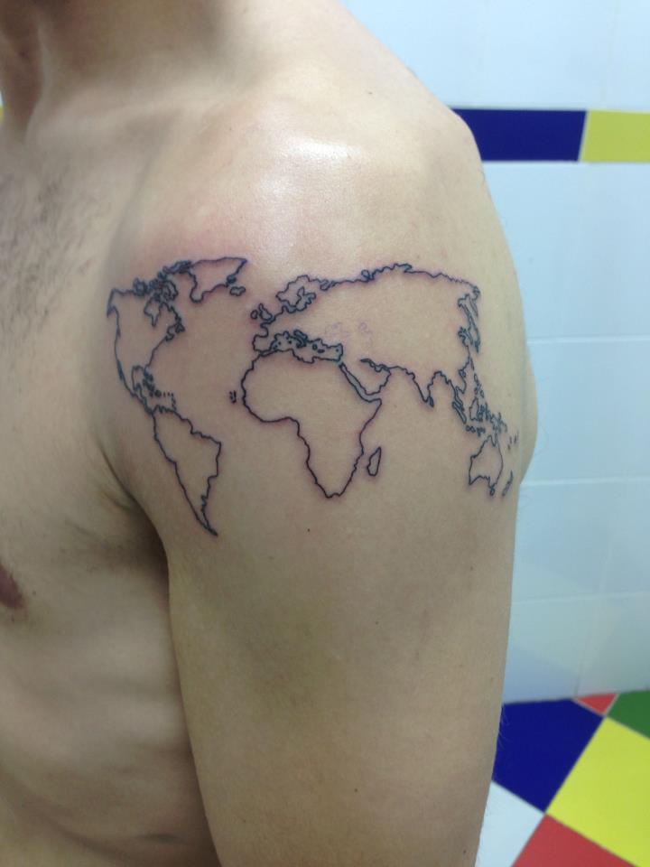 Tatuaje del mapa del mundo