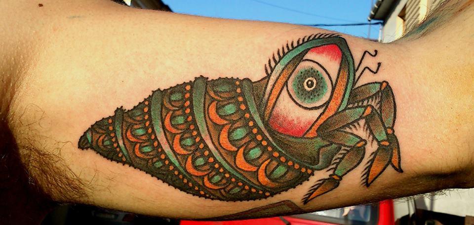 Tatuaje de un ojo cangrejo ermitaño