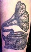 Tatuaje de un gramófono