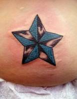 Tatuaje de estrella de 5 puntas