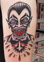 Tatuaje de Dracula sediento de sangre