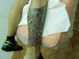 Tatuaje en la pierna entera