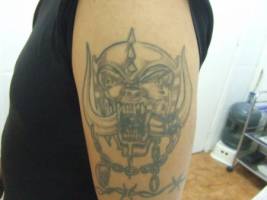 Tatuaje del logo de Motörhead