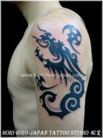 Tattoo de dragón tribal