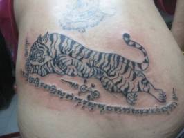 Tatuaje tigre tailandés