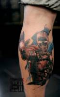 Tatuaje de Ironman a punto de atacar