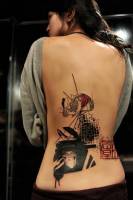 Tatuaje abstracto, de un conejo y un mono