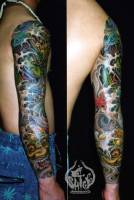 Tatuaje de ogros japoneses en el brazo