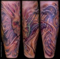 Tatuaje de una calavera alienígena