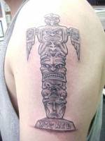 Tatuaje de un totem indio