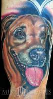 Tatuaje de un amoroso perro