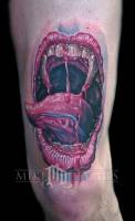 Tatuaje de una boca de vampiro