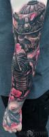 Tatuaje de una esqueleto guerrero con un puñal