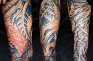 Tatuaje funda para la pierna de espinas metalicas