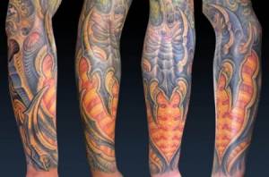 Tatuaje de estetica futurista para la pierna