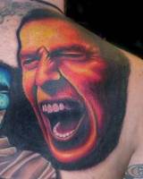 Tatuaje de una cara gritando