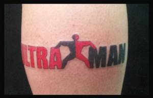 Tatuaje del logo del ultraman