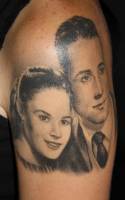Tatuaje de un retrato de una pareja