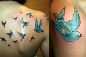 Tatuaje de una bandada de pájaros volando
