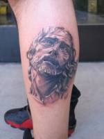 Tatuaje de un retrato de un filosofo