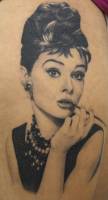 Tatuaje de Audrey Hepburn