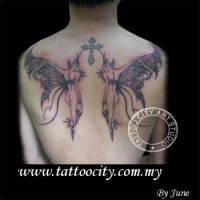 Tatuaje de dos hadas formando alas