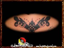 Tatuaje de tribales malayos