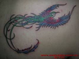 Tatuaje de un ave fénix