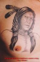 Tatuaje de un indio en el pecho