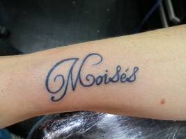 Tatuaje del nombre Moisés