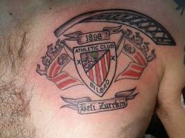 Tattoo del Athletic de Bilbao en el pecho