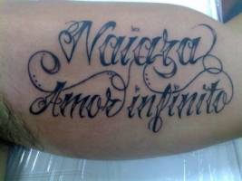 Tatuaje del nombre Naiara con una frase