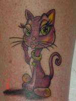 Tatuaje de una gata new school